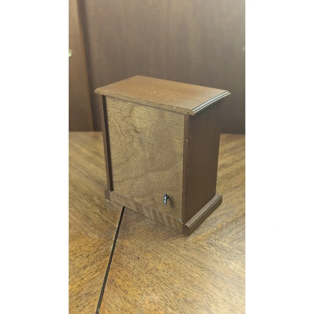 MELE jewelry box vintage
